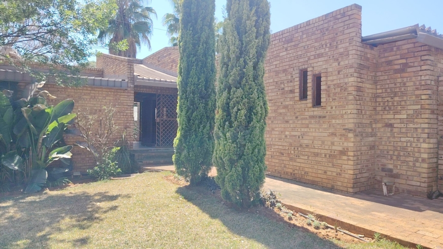 4 Bedroom Property for Sale in Wilkoppies North West